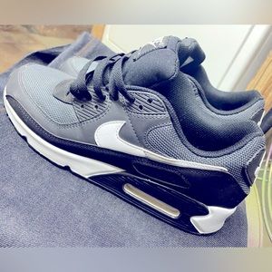 Black White Gray Air Max
